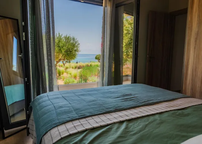 Oceanfront Elaia Private Pool & Panoramic Views Charokopio