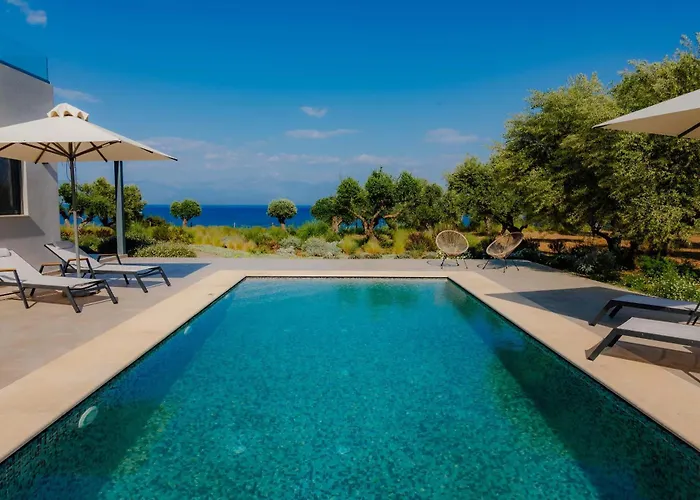 Oceanfront Elaia Private Pool & Panoramic Views Βίλα Charokopio
